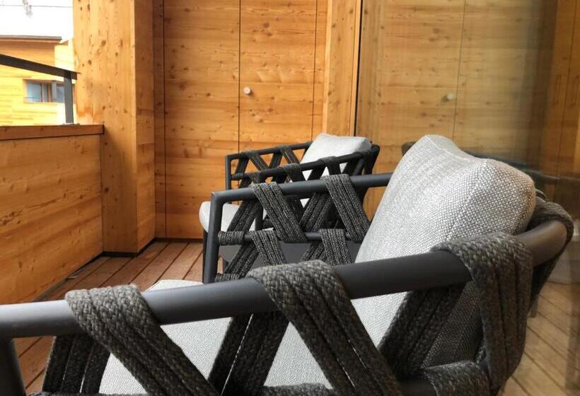 סוויטה דלוקס, Catrina Resort