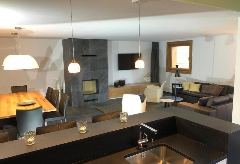 סוויטה דלוקס, Catrina Resort