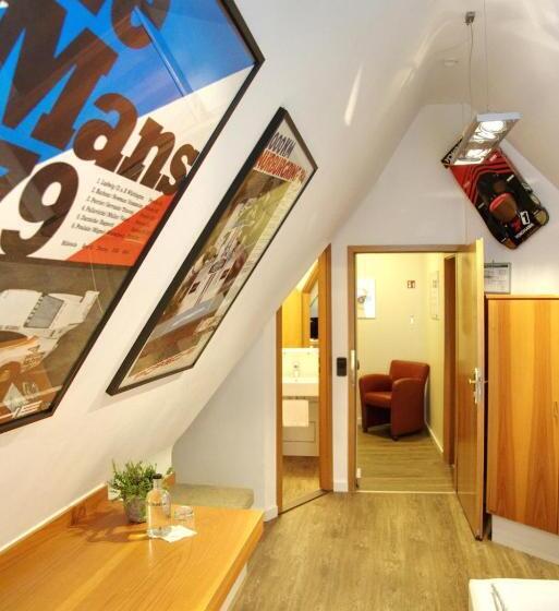 Quarto Estandar, Reinhardts