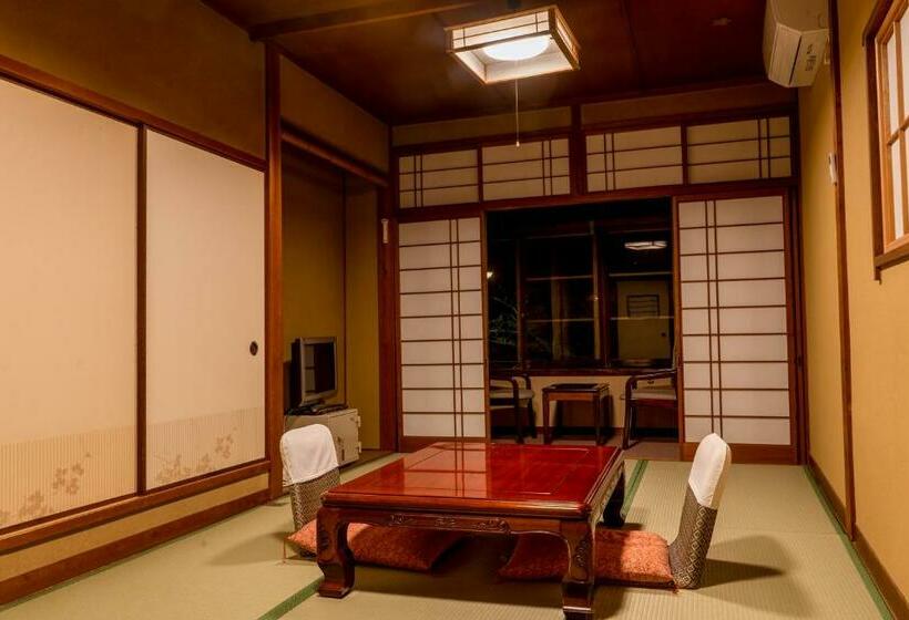 غرفة عائلية حمام مشترك, Tsuruya Ryokan