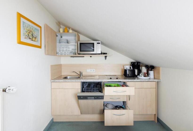 Апартаменты 1 Спальня с Балконом, Alphotel Ettal