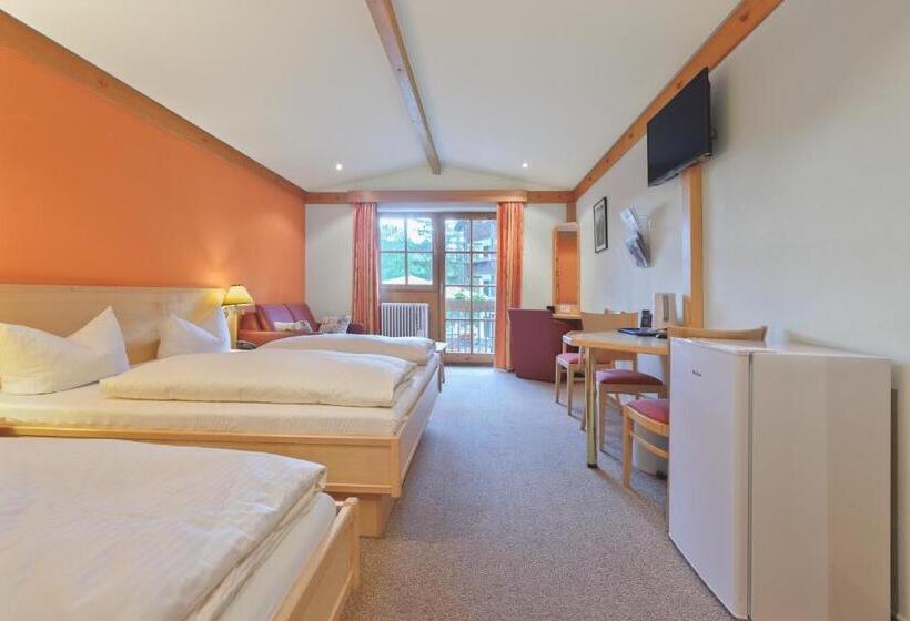 Номер Стандарт Трехместный, Alphotel Ettal