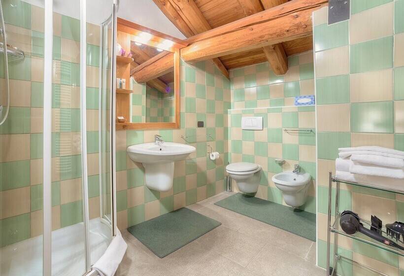 اتاق استاندارد, Chalet Faure