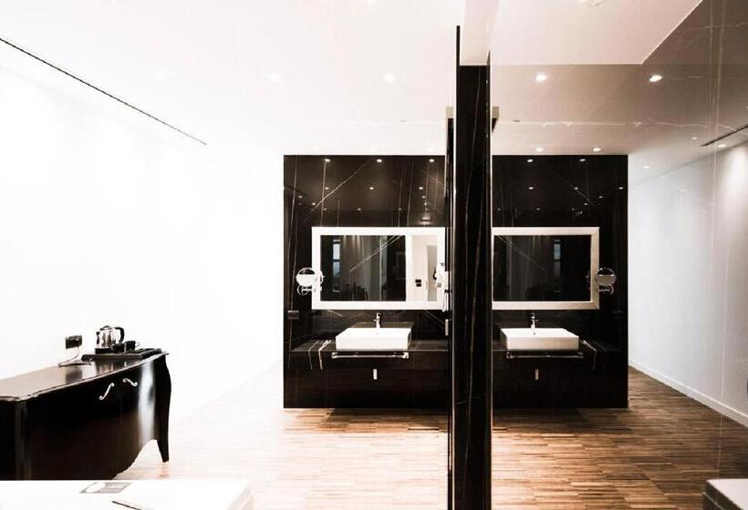 带大床的高级房间, Fonte Del Benessere Resort