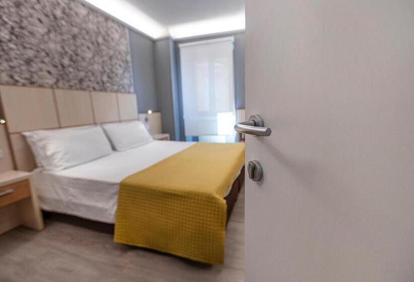 标准间, Albergo Aurora