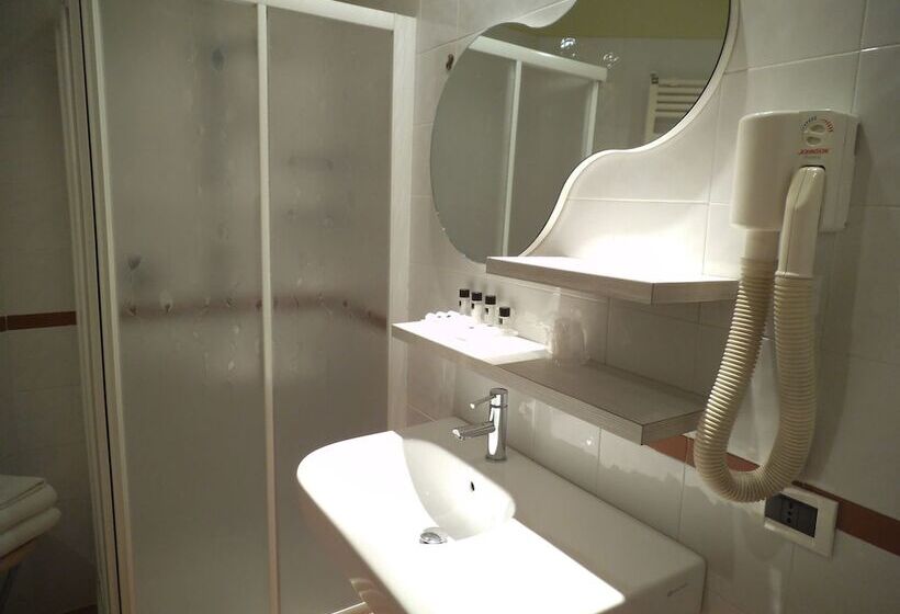 스탠다드 싱글 룸, Ariston & Apartments