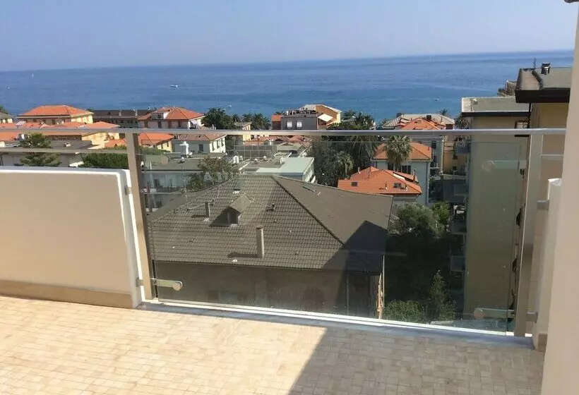 Sviitti, Ariston & Apartments