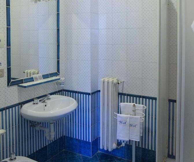 חדר סטנדרט, Astor