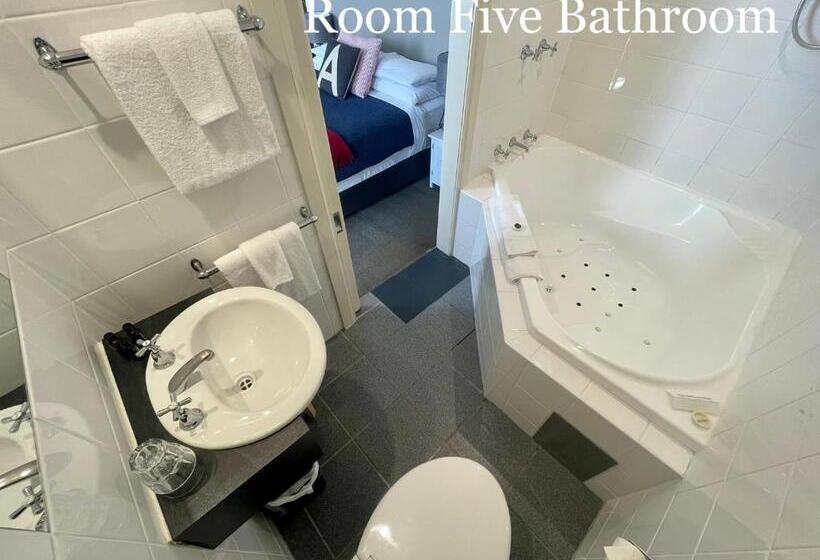 스탠다드 룸, Athelstane House