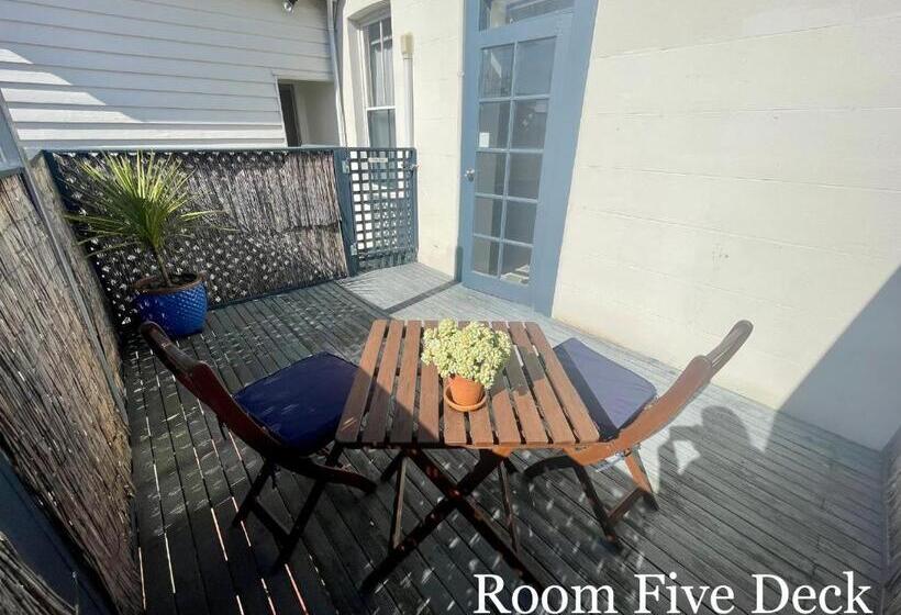 스탠다드 룸, Athelstane House