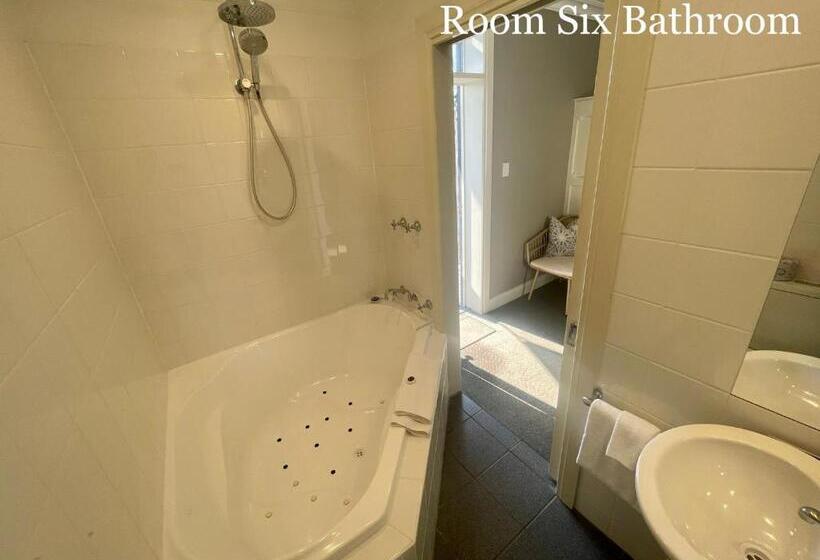 스탠다드 룸, Athelstane House