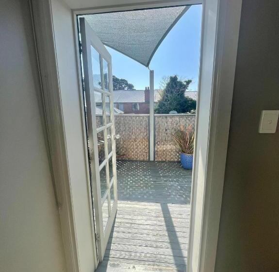 스탠다드 룸, Athelstane House