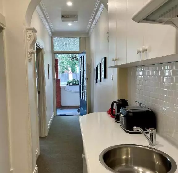 １ベッドルームアパートメント, Athelstane House