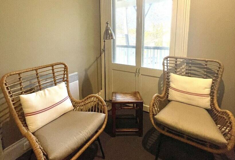 스탠다드 룸 킹사이즈 침대, Athelstane House