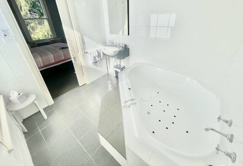 스탠다드 룸, Athelstane House