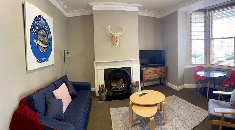 침실 1개 아파트, Athelstane House