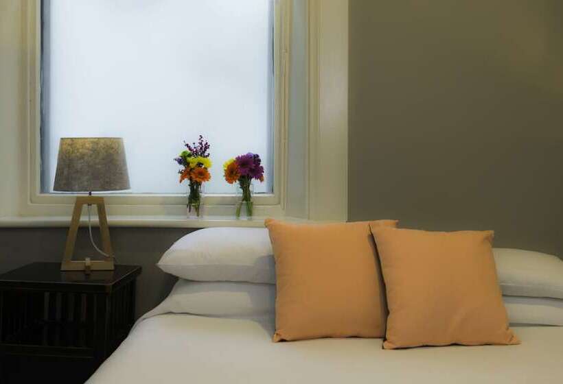 침실 1개 아파트, Athelstane House