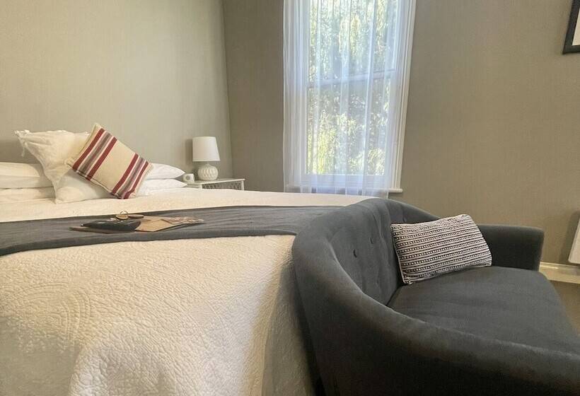 스탠다드 룸, Athelstane House