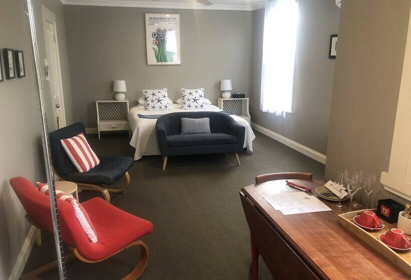 스탠다드 룸, Athelstane House