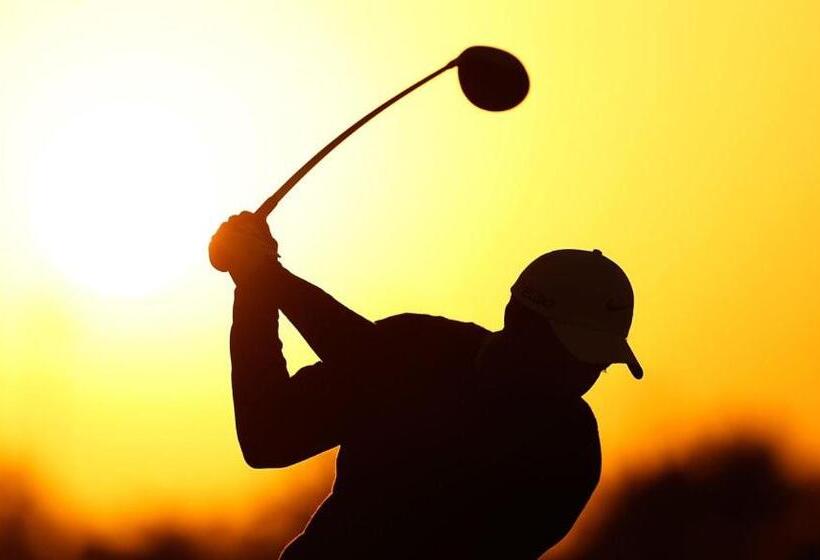 اتاق استاندارد یک نفره, Cateski Dvorec