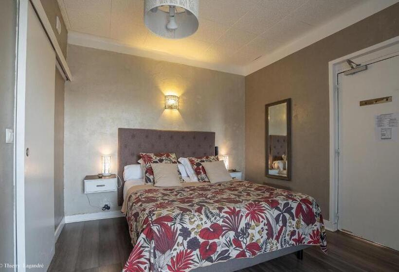 Comfort room with terrace, De Charme Le Provence