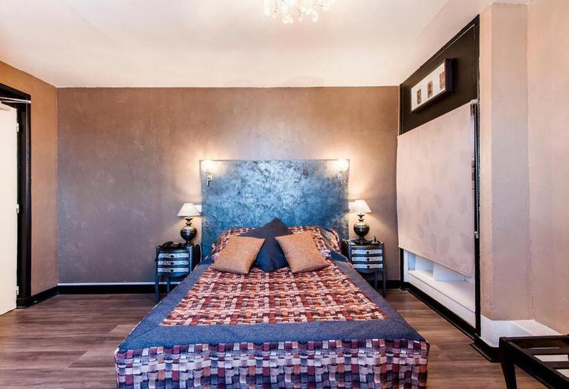 컴포트 룸, De Charme Le Provence