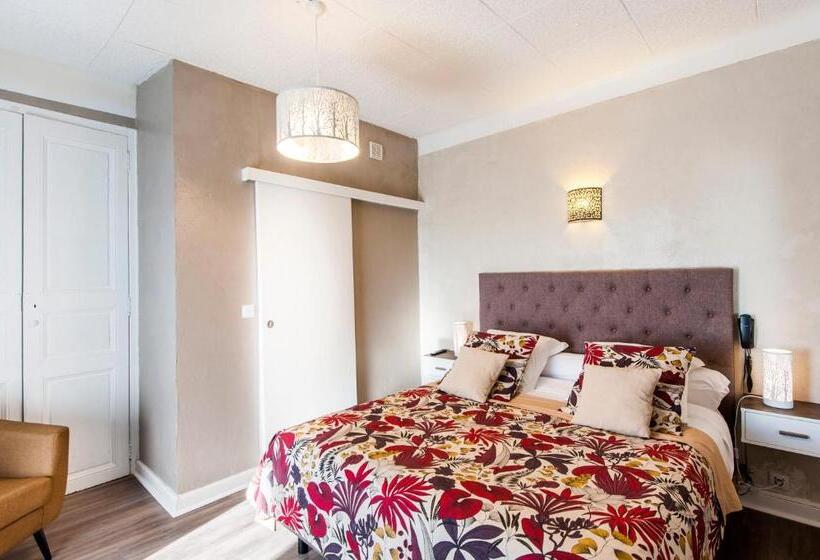 Comfort room with terrace, De Charme Le Provence