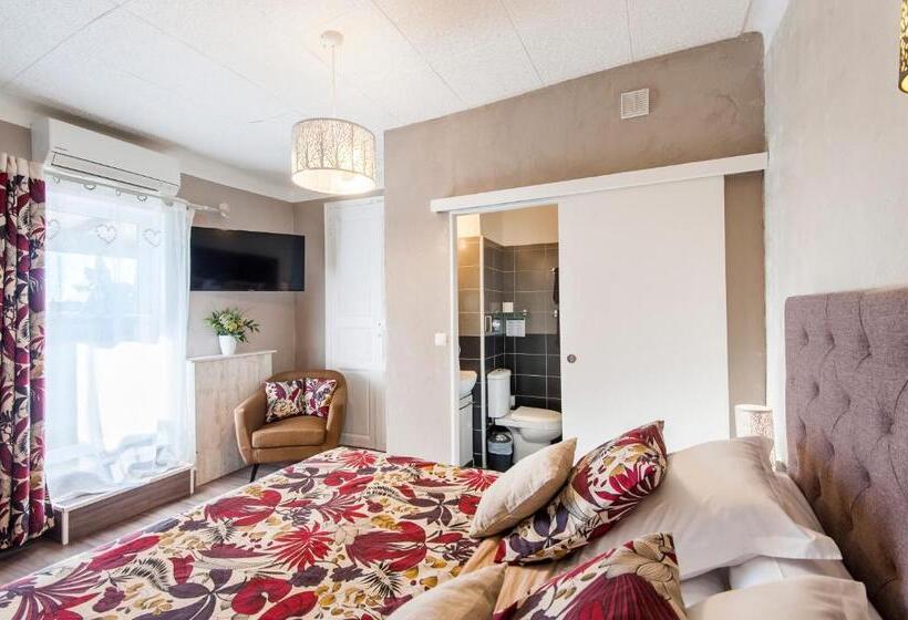 Comfort room with terrace, De Charme Le Provence