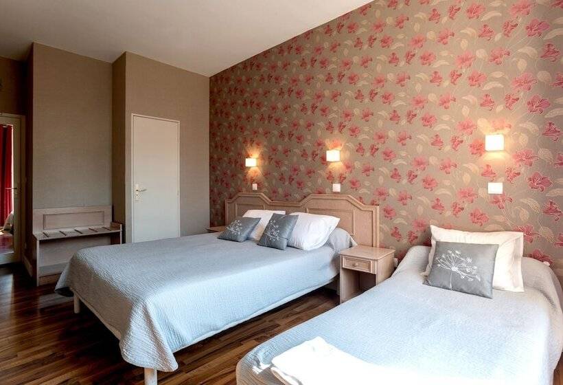 Трехместный Номер Комфорт, Domaine Des Cedres  , Gites Et Insolites