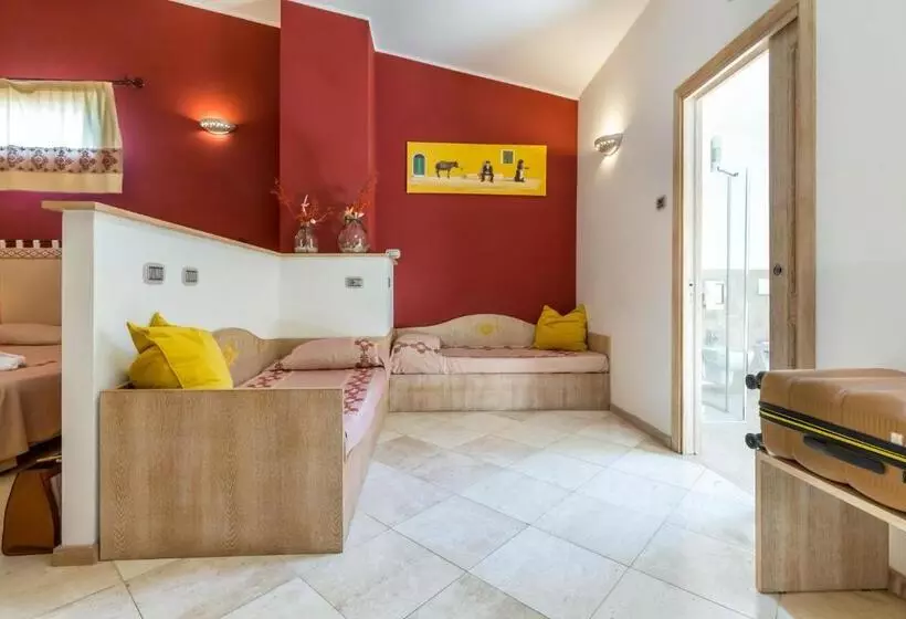 Junior Suite, Domomea