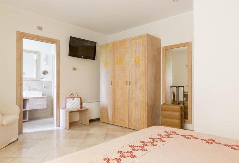 Номер Superior, Domomea