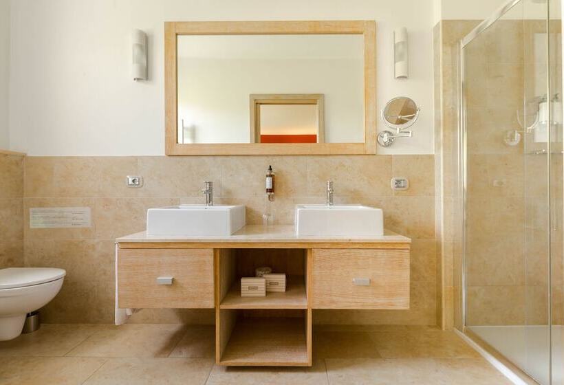 Номер Стандарт Трехместный, Domomea