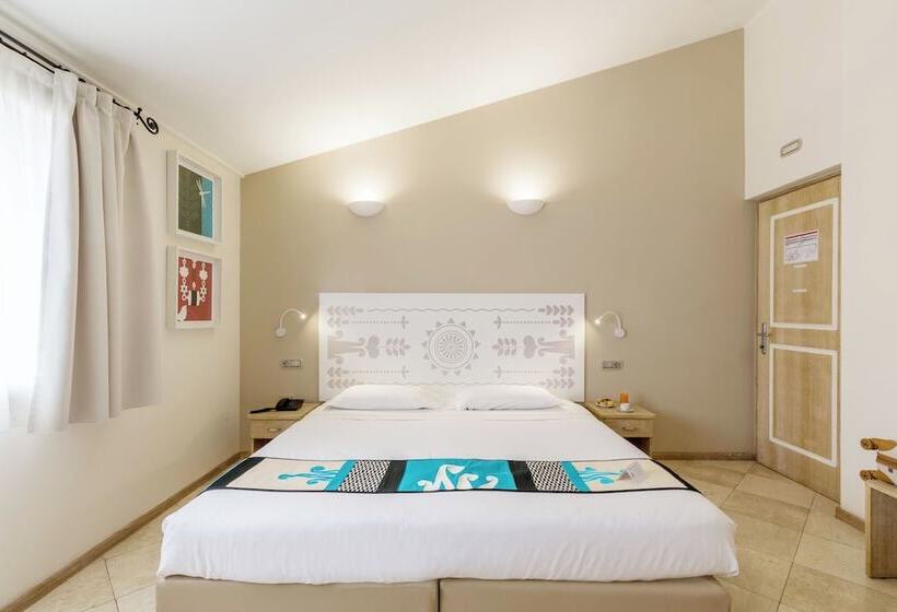 Номер Стандарт Трехместный, Domomea