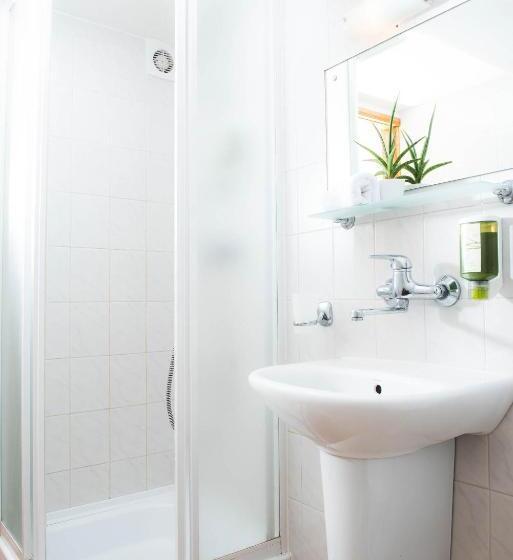 חדר סטנדרט, Dworek Karłów