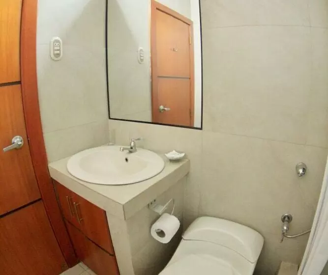اتاق استاندارد, Es En Guayaquil   Suites Guayaquil Cerca Del Aeropuerto