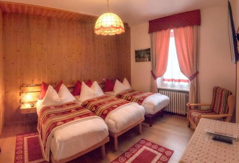 Pokój Standard z Balkonem, Garni Suisse