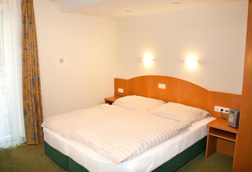 5人标间, Gremersdorf  Zum Grunen Jager