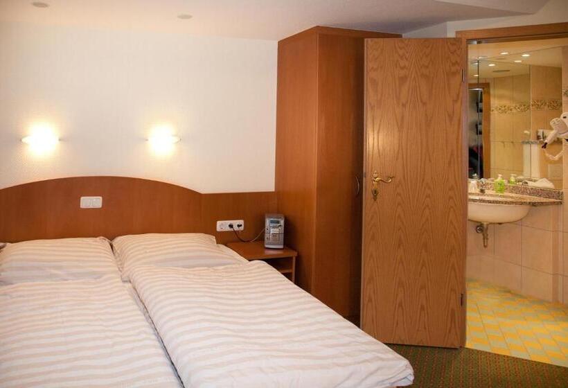 5人标间, Gremersdorf  Zum Grunen Jager