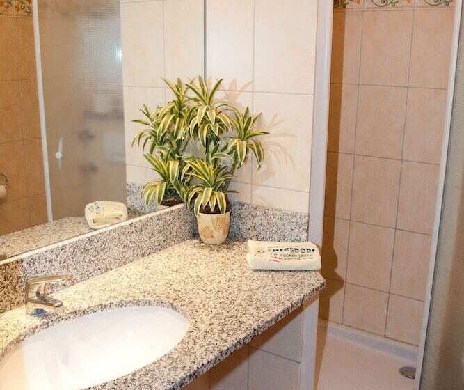 5人标间, Gremersdorf  Zum Grunen Jager