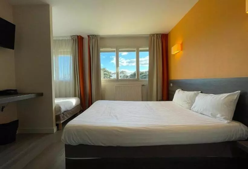 Standard Trippelrum, Hôtel Valpré