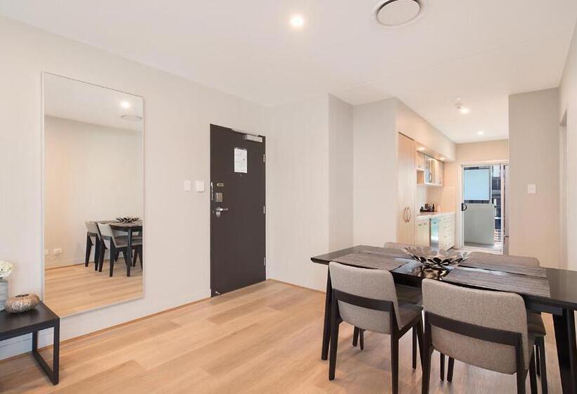 Апартаменты Пентхаус 1 Спальня, Jephson Hotel & Apartments