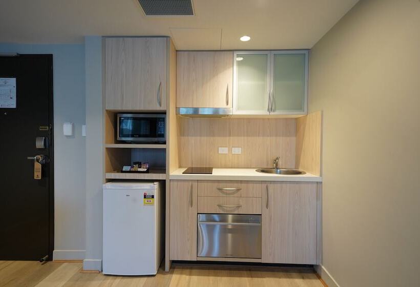 Апартаменты 1 Спальня, Jephson Hotel & Apartments