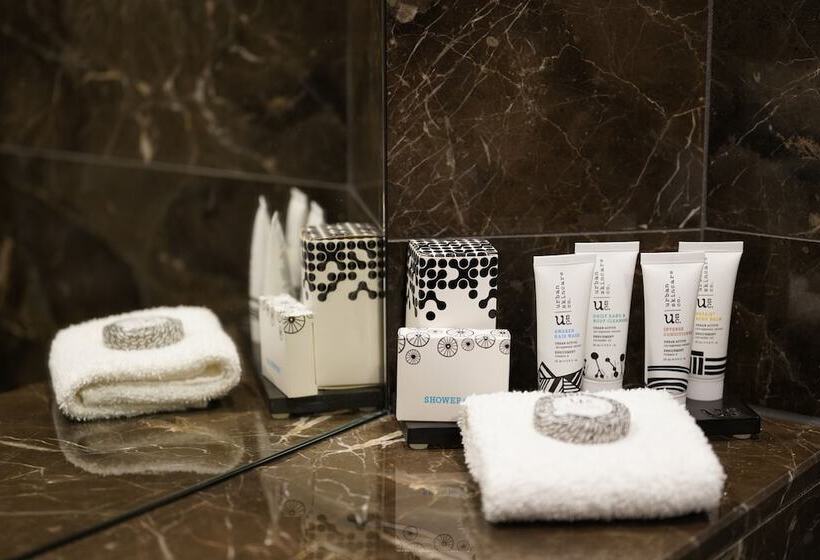 Апартаменты 2 Спальни, Jephson Hotel & Apartments