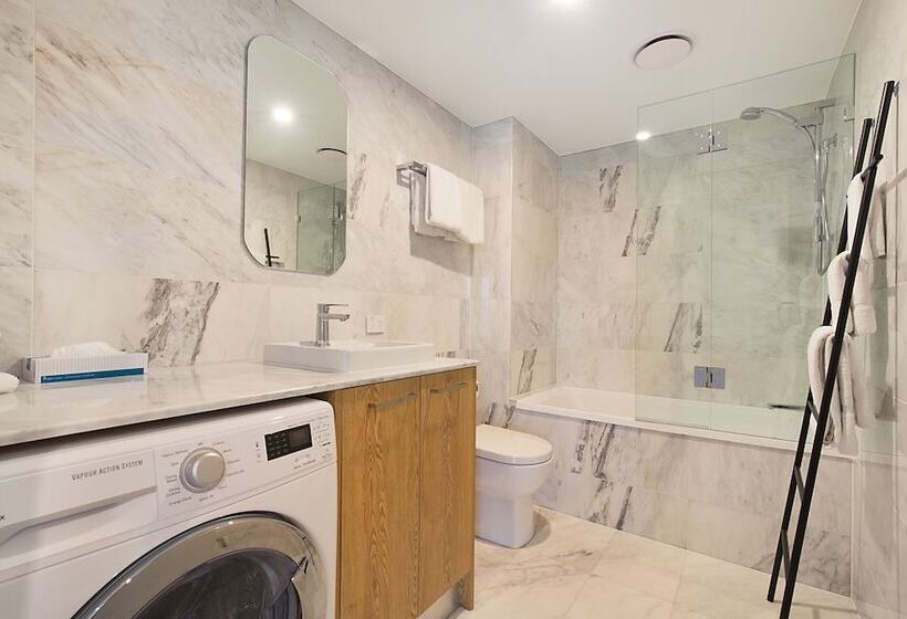 Апартаменты 2 Спальни, Jephson Hotel & Apartments