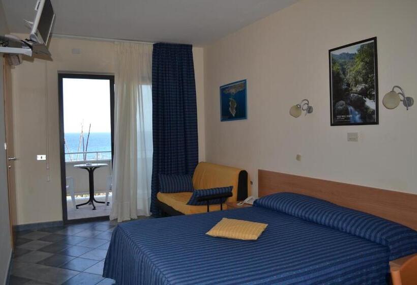 Triple Room Sea View, Jonic