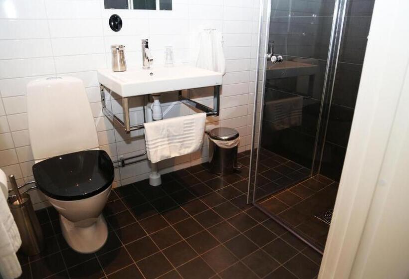 חדר סופריור, L Hilda