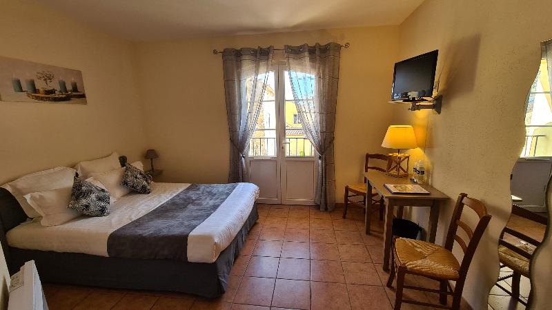 غرفة قياسية, La Bastide Saint Bach