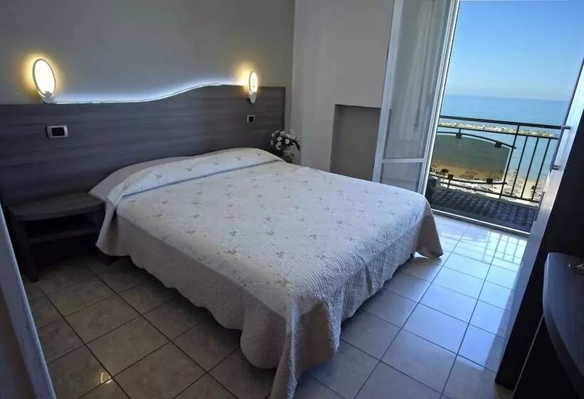 اتاق استاندارد, La Perla