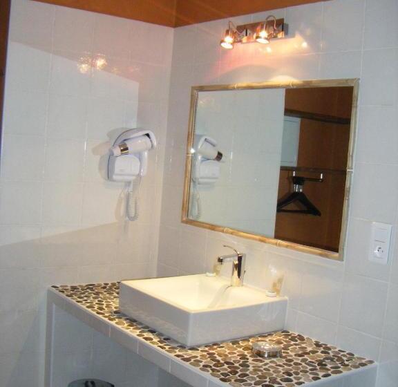 Triple Room Sea View, Le Saint Jean