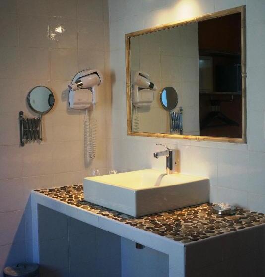 Triple Room Sea View, Le Saint Jean